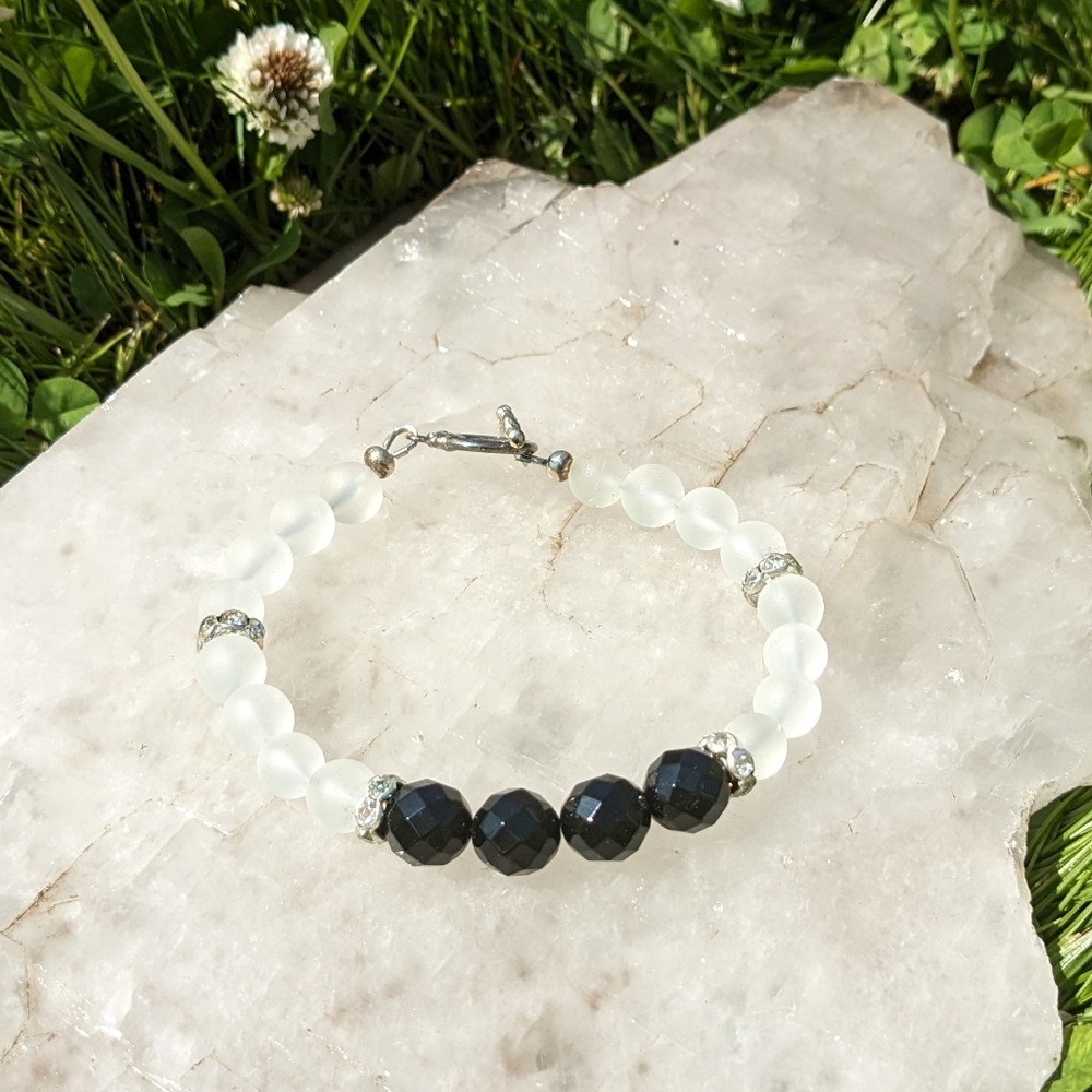 Handmade Faceted Black Onyx and Frosted Quartz Bracelet - Size 7"